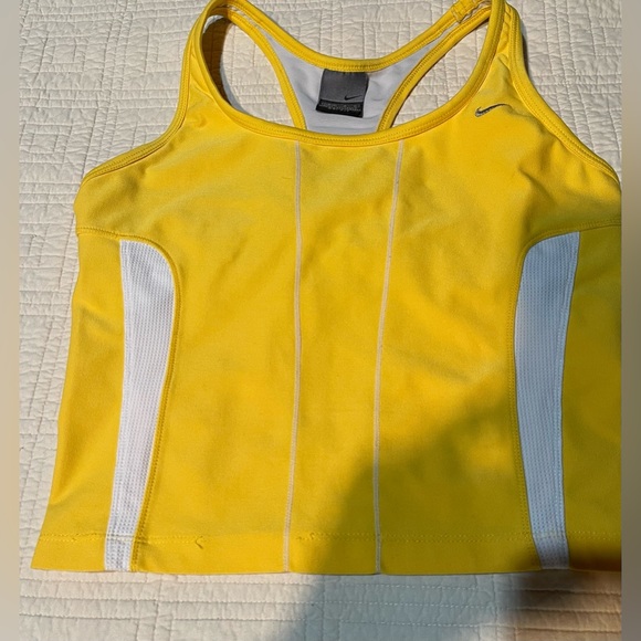 Nike Tops - Nike tank/crop top
